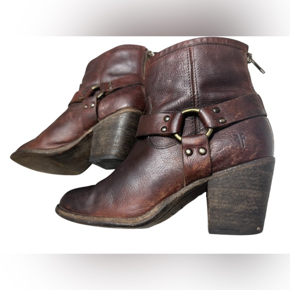FRYE LEATHER ZIPPER ANKLE Distressed BOOTS SIZE 8B B2 - Picture 8 of 8